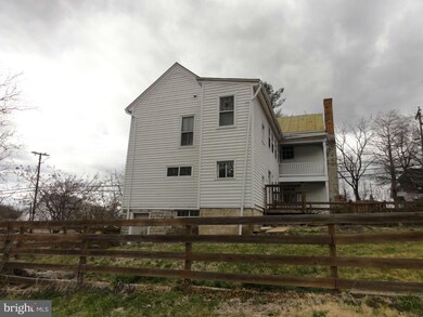 207 S Main St, Edinburg, VA 22824 - photo 2