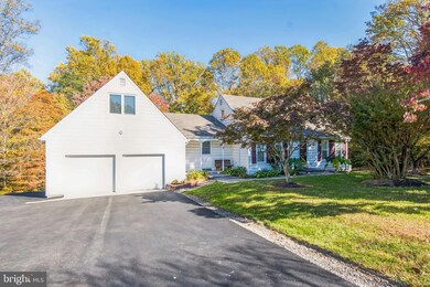 8903 Hooes Rd unit UPPER LEVEL, Lorton, VA 22079 - photo 6