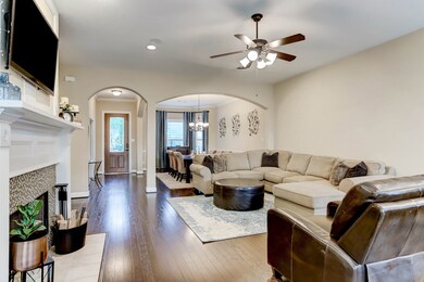 5115 W Jerad Dr, Houston, TX 77018 - photo 7