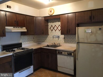 8025 Moro St, Philadelphia, PA 19136 - photo 2