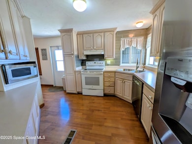 2580 S Highway A1a unit 17, Melbourne Beach, FL 32951 - photo 7