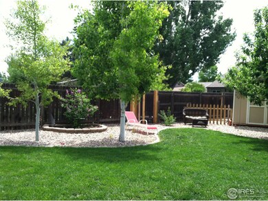 Huge fenced yard