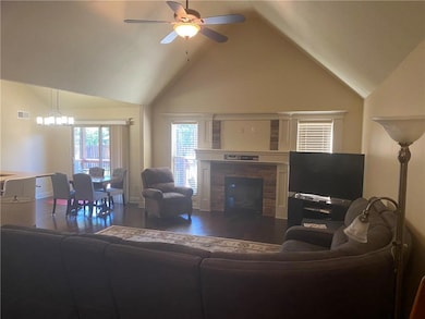 22325 W Cedar St, Tonganoxie, KS 66086 - photo 2