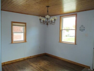 722 E Barner St, Allentown, PA 18103 - photo 5