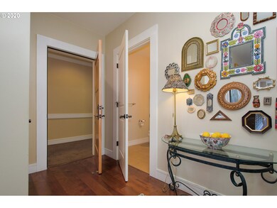 Entrance/Foyer