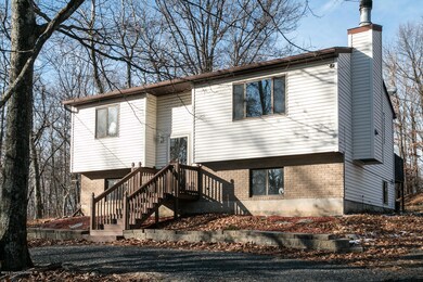 2135 Cramer Rd, Bushkill, PA 18324 - photo 2