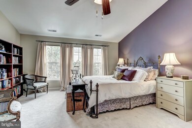 12427 Selkirk Cir, Bristow, VA 20136 - photo 4