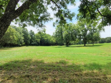 1395 County Road 2461 unit 2, Alvord, TX 76225 - photo 2