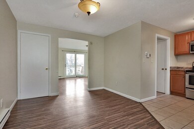 645 Robbins Ave unit 49, Dracut, MA 01826 - photo 2