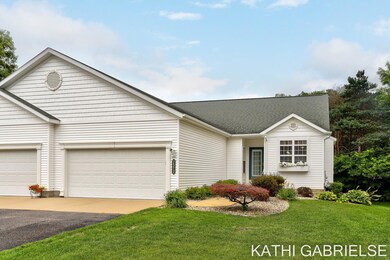 1-web-or-mls-2572 Shadow Pine Dr, Fruitp
