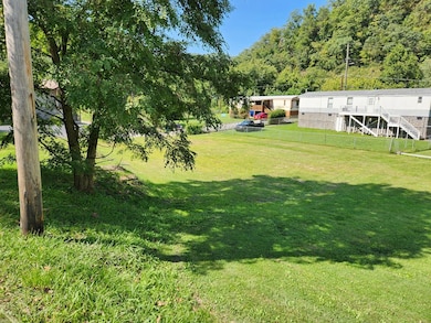 43752 Kentucky 194, Freeburn, KY 41528 - photo 3