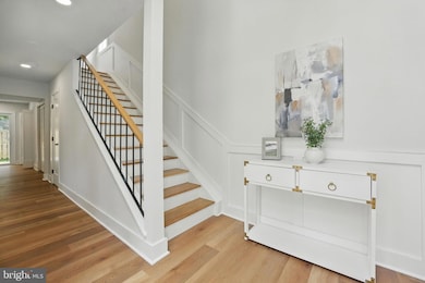 1496 Roundleaf Ct, Reston, VA 20190 - photo 7