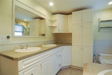 8 Old Salt Rd, Old Orchard Beach, ME 04064 - photo 4