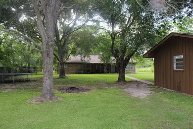 8719 Harvest Acres Dr, Manvel, TX 77578 - photo 2