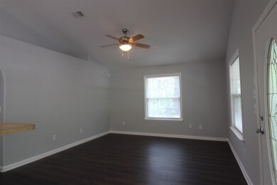 145 Rochelsie Rd, Crawfordville, FL 32327 - photo 3