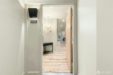 Brezza unit A307, Kirkland, WA 98033 - photo 3