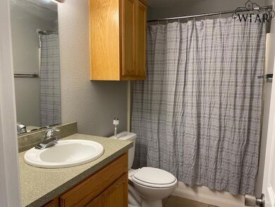 3006 Grace St unit 2, Wichita Falls, TX 76302 - photo 5