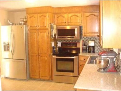 128 Country Club Ln, Brockton, MA 02301 - photo 5