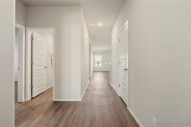 29327 E 80th St S, Broken Arrow, OK 74014 - photo 4