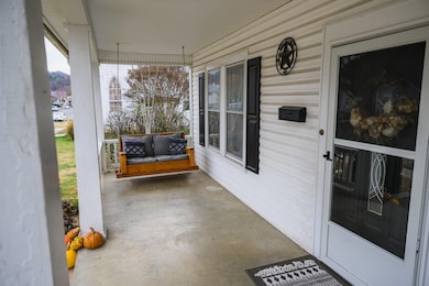 1877 Chestnut Ave, Buena Vista, VA 24416 - photo 5