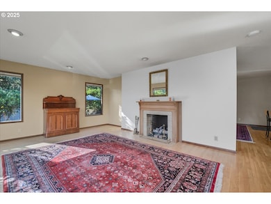 2635 SW Sherwood Place, Portland, OR 97201 - photo 6