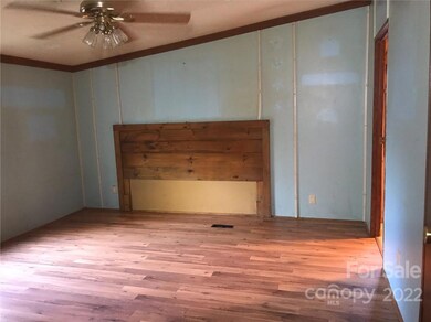 2120 Babbling Brook Ln, Gastonia, NC 28052 - photo 4