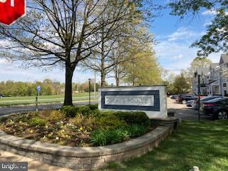 12944 Grays Pointe Rd unit 12944A, Fairfax, VA 22033 - photo 2