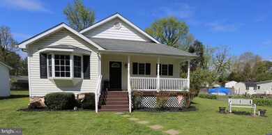 1411 Holly Vista Dr, Colonial Beach, VA 22443 - photo 2