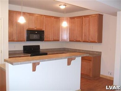 329 Mickley Rd unit M, Whitehall, PA 18052 - photo 3