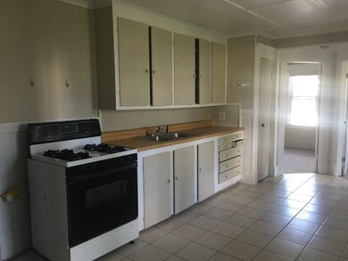 77 Elm St unit 1R, Chicopee, MA 01013 - photo 6