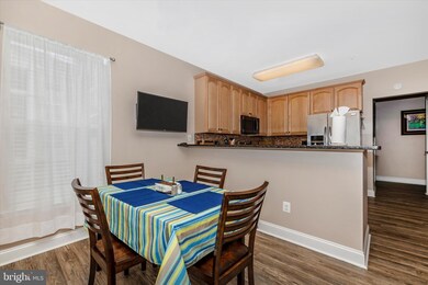 8616 Wintergreen Ct unit 207, Odenton, MD 21113 - photo 4