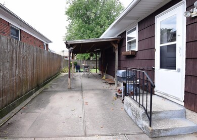 (5) Side Yard