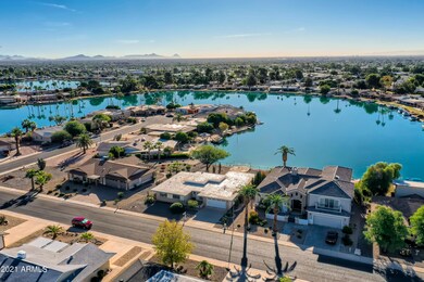 13813 N Whispering Lake Dr, Sun City, AZ 85351 - photo 3