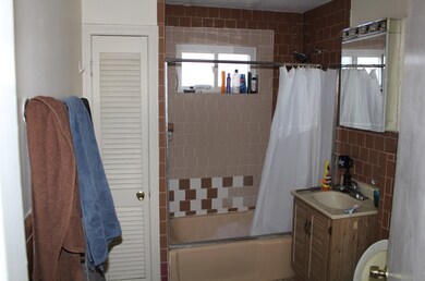 569 Cambridge St unit 1, Allston, MA 02134 - photo 4