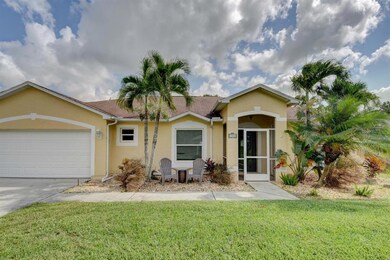1372 SW Tadlock Ave Port St-large-002-00