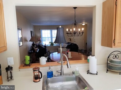 708 Saint Peters Ct, Edgewood, MD 21040 - photo 6