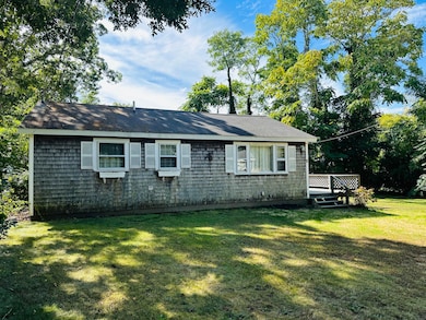 9 Leslie Ln, Oak Bluffs, MA 02568 - photo 3