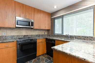 57203 Island Rd unit 3, Sunriver, OR 97707 - photo 3