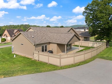 118 A W Canterbury Dr, Bronston, KY 42518 - photo 6