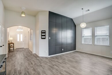 5179 Echo Falls Dr, Alvin, TX 77511 - photo 5