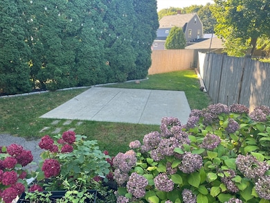 138 Redington St unit 2, Swampscott, MA 01907 - photo 2