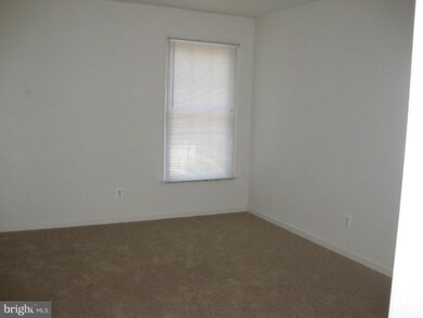 10413 Woodlake Ct, Spotsylvania, VA 22553 - photo 5