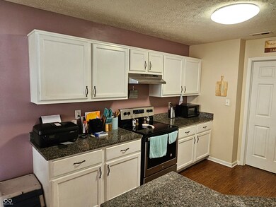 628 Cembra Dr, Greenwood, IN 46143 - photo 7