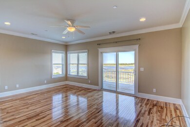 7107 Grouper Ct Wilmington NC-large-007-