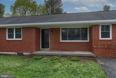 225 E Glenn Rd, Hershey, PA 17033 - photo 3