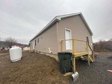 23 Bracket Cir, Charlestown, NH 03603 - photo 4