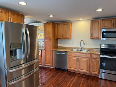 37 Upham St, Salem, MA 01970 - photo 7