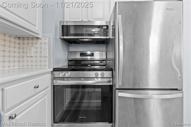 26902 Sandy Hill Ct unit 15, New Hudson, MI 48165 - photo 5