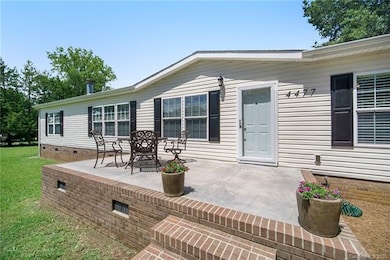 4477 Pebblebrook Cir SW, Concord, NC 28027 - photo 4