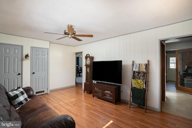 127 Ashurst Ln, Mount Holly, NJ 08060 - photo 6